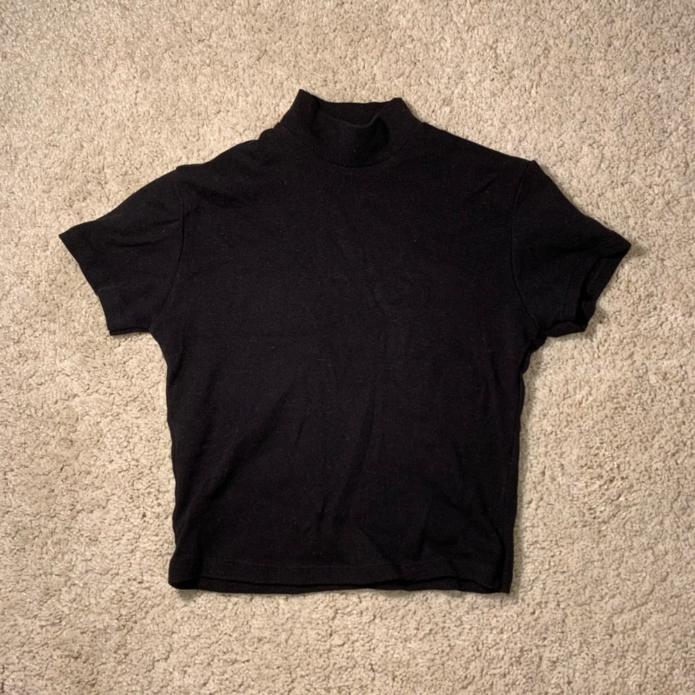 Cute Brandy Black Turtle Neck Crop top!